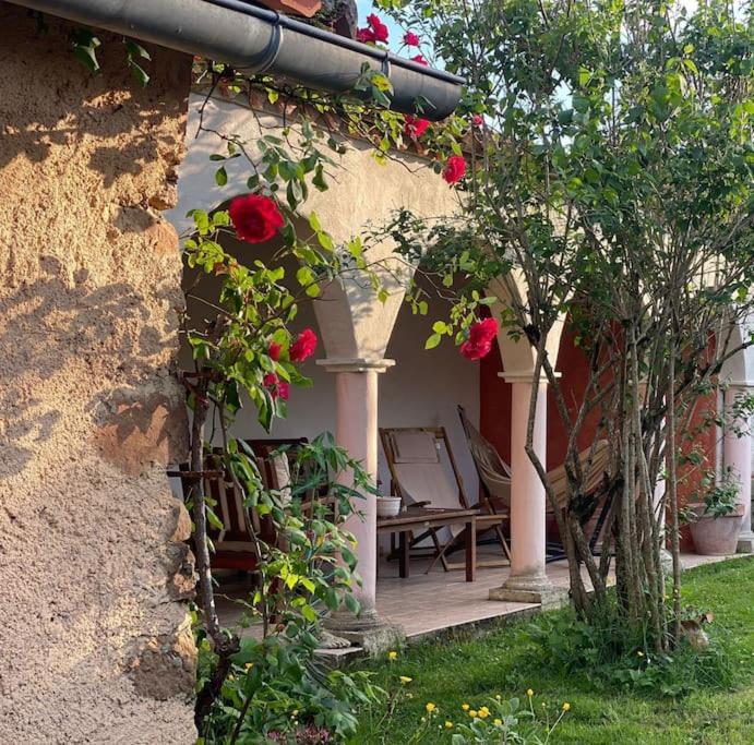 Villa Le Prieure Du Vigeant à Le Vigeant Extérieur photo